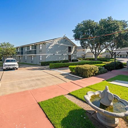 Americas Best Value Inn & Suites Brenham Luaran gambar