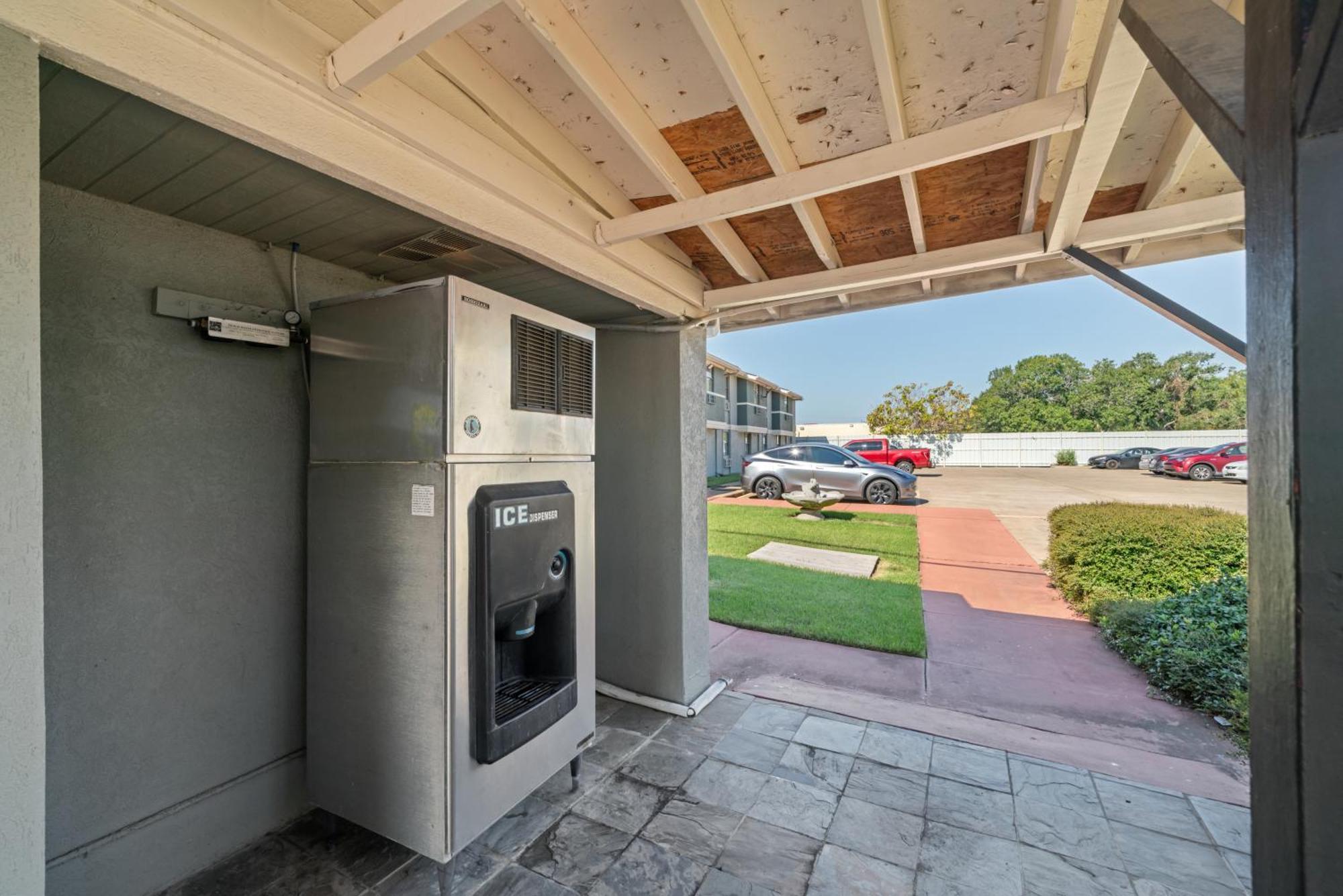 Americas Best Value Inn & Suites Brenham Luaran gambar